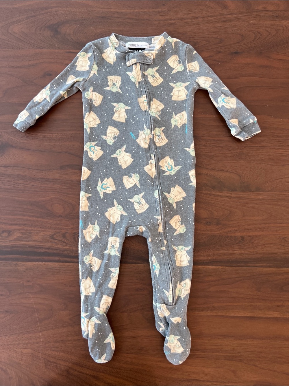 Pottery Barn Kids Gray Baby Yoda All-Over Print Footed One-Piece, 6-9 months